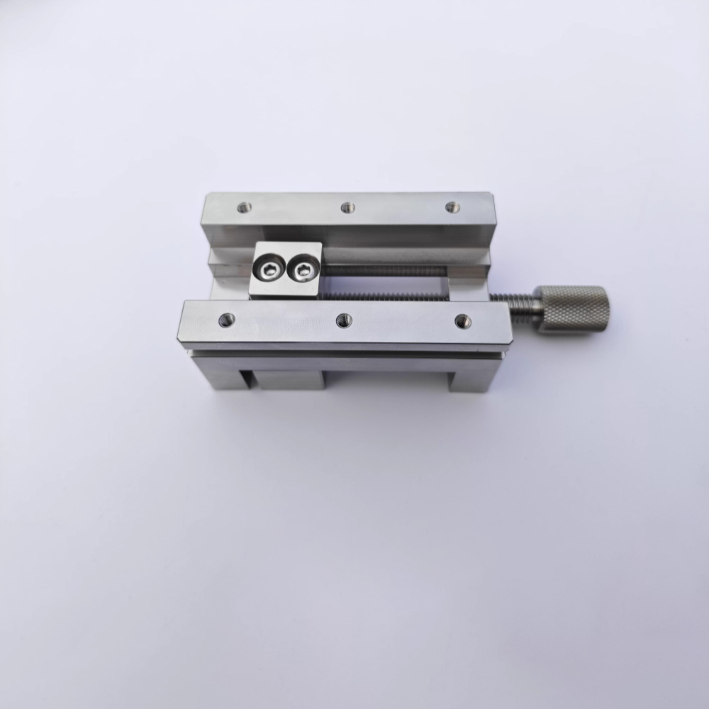 Mini-Flachschraubstock aus Ede – Electronics Repair Bench Bewertung und Preis